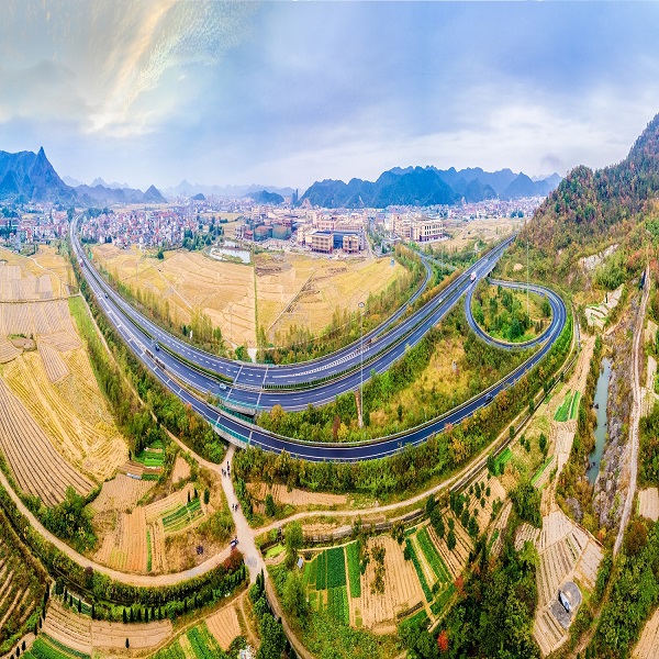 2、甘肃渭武高速公路土建工程.jpg